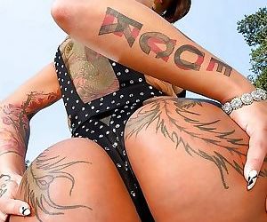 Asian big ass babe with tatoos bella bellz spreading her..