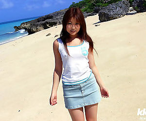 Japanese chick at the beach - part 2853