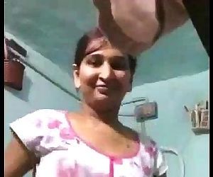 Indian Bhabhi Bathing Desi Beauty Shower - 1 min 33 sec