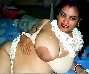 Real Hot Indian Bhabhi Fingering in Pussy 58 sec