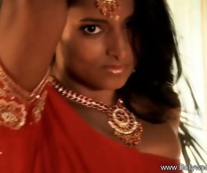 Girl From Exotic India 7 min 720p
