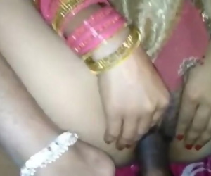 Hot Enjoyment in Suhagrat by Dulha and Dulhan