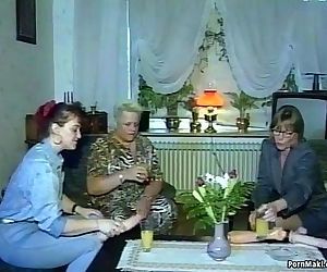 Hardcore groupsex with grannies - 6 min HD