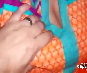 Desi hottie gets her boobs squeezed through salwar kamee
