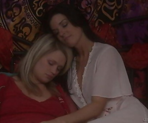 Heather Starlet ve Hindistan Yaz var bir lezbiyen İlişki 6..