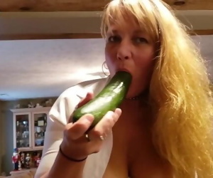 Mature Daizy Layne Shoves Huge Cucumber in her Pussy and..