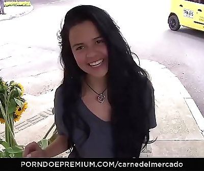CARNE DEL MERCADOLatina teen Selena Gomez picked up and facialized 6 min HD+