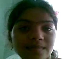 Indian Desi Girl Exposed by Boyfriend - 1 min 33 sec