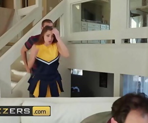 วัยรุ่น เหมือน มัน big(gia derza, แซนเดอร์ corvus)cheeky cheerleaderbrazzers สิบ มิน 1080p