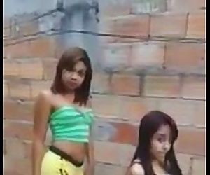 Brasilian / brazilian teenagers lap dance baile twerk perreo - 2 min