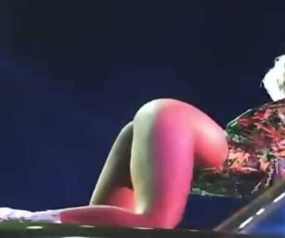 Miley Cyrus shaking her pussy & nut sack