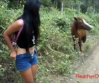 HD peeing next to horse in jungle 3 min 1080p